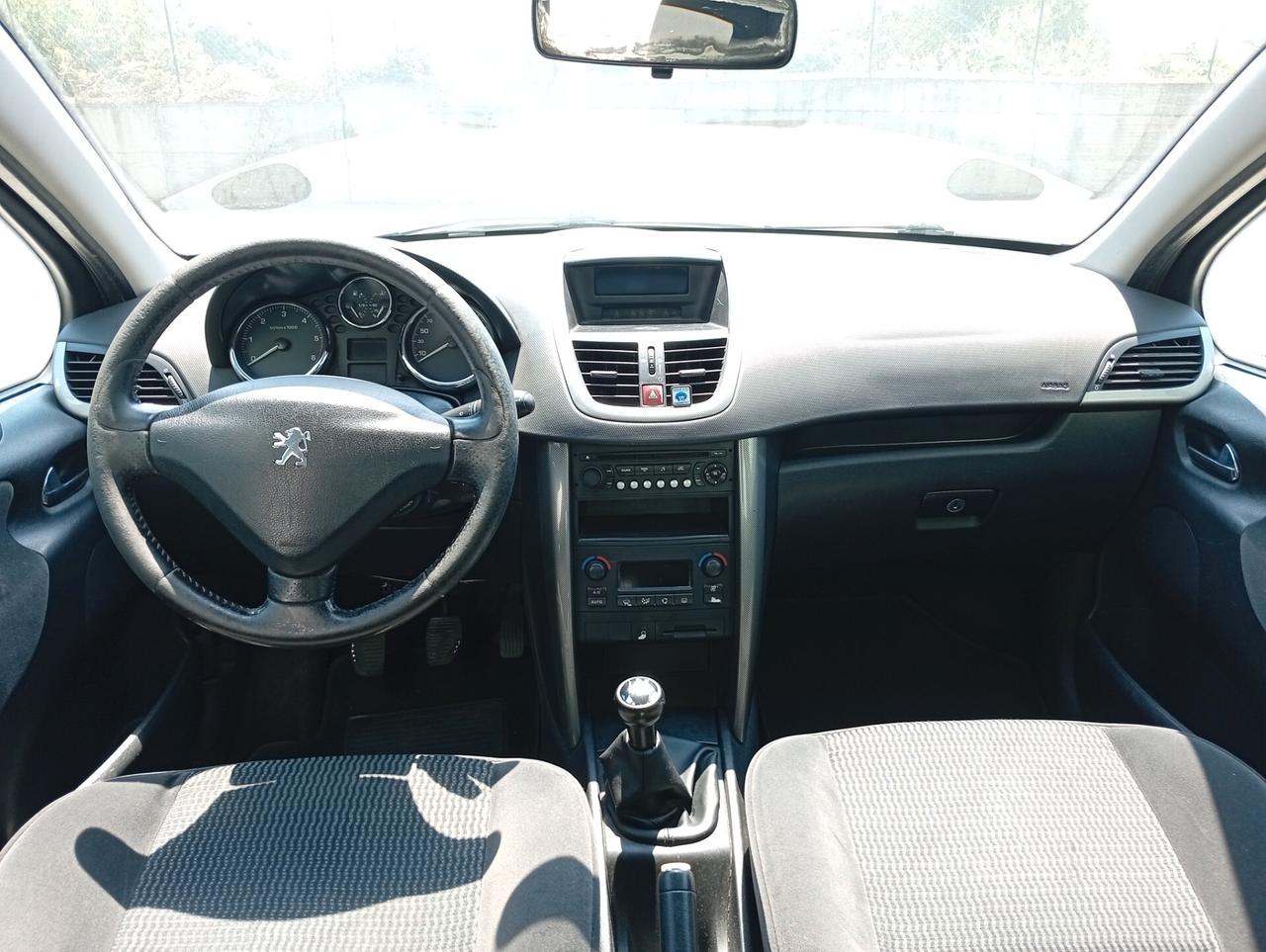 Peugeot 207 1.4 HDi 70CV 5p. ONE Line
