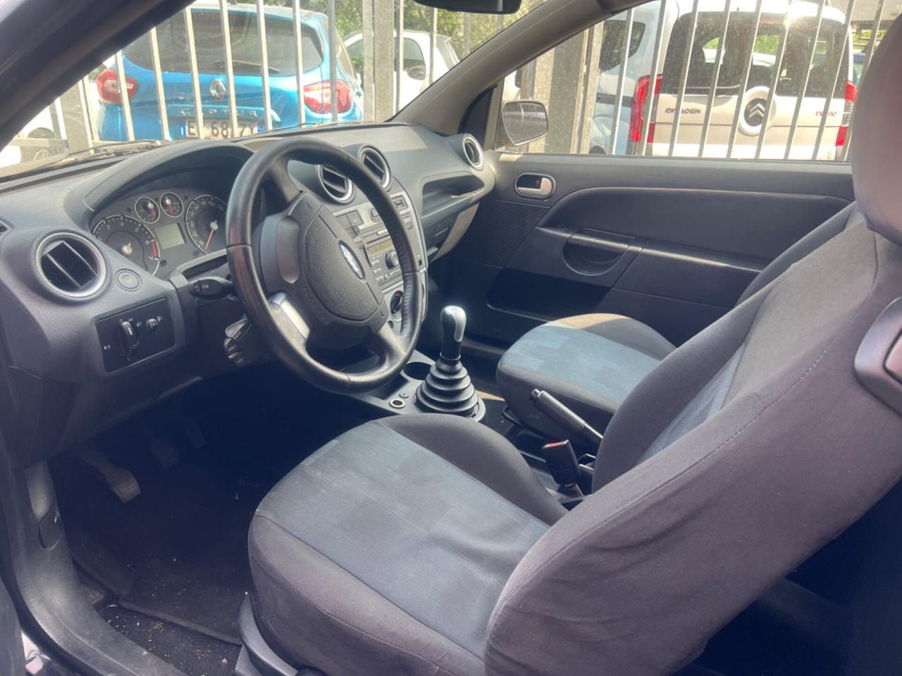 Ford Fiesta 1.2 16V 5p. Ghia