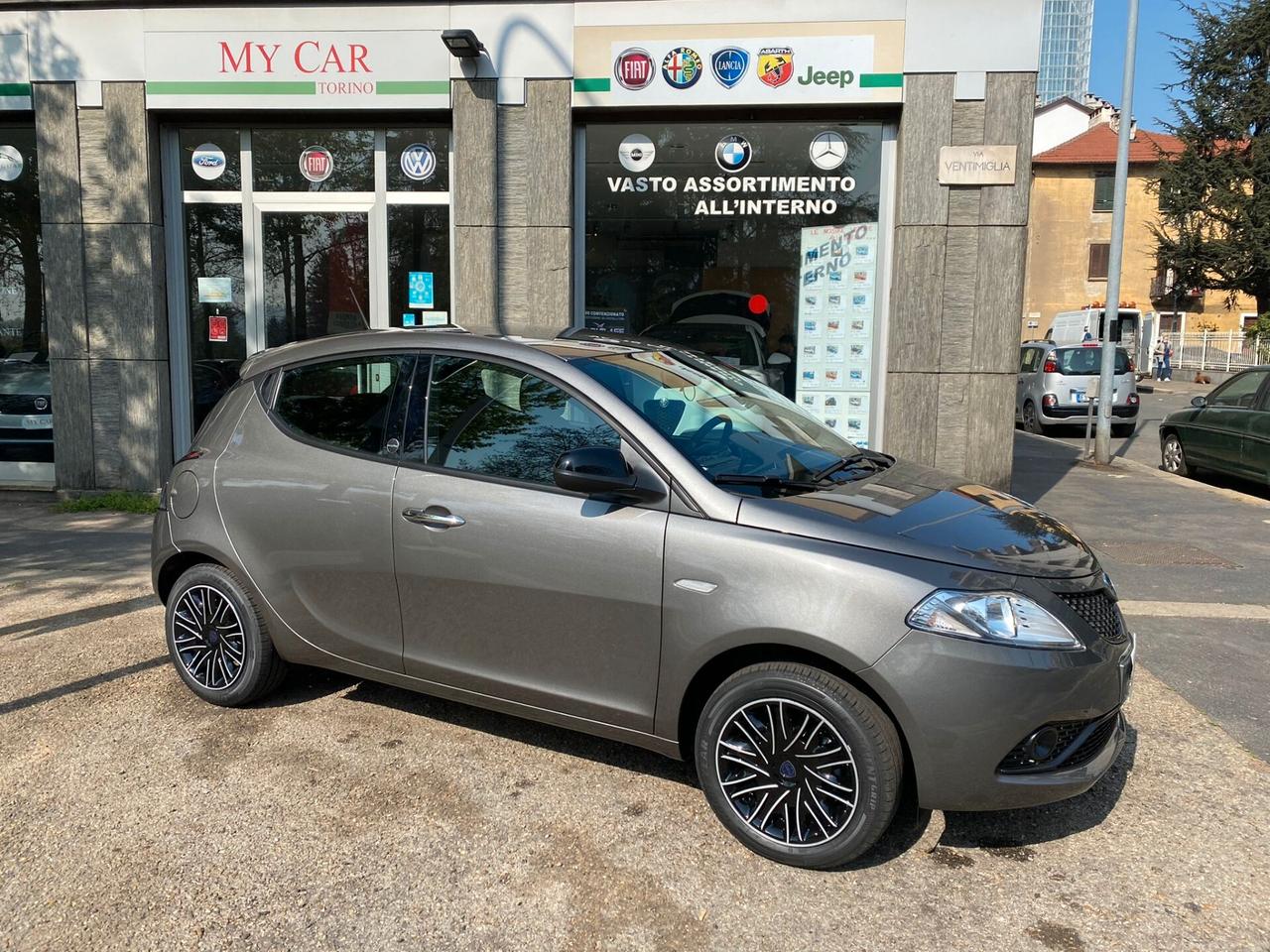 Lancia Ypsilon 1.0 FireFly 5 porte S&S Hybrid