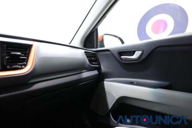 KIA Stonic 1.0 T-GDI 120 CV STYLE FARI LED NEOPATENTATI