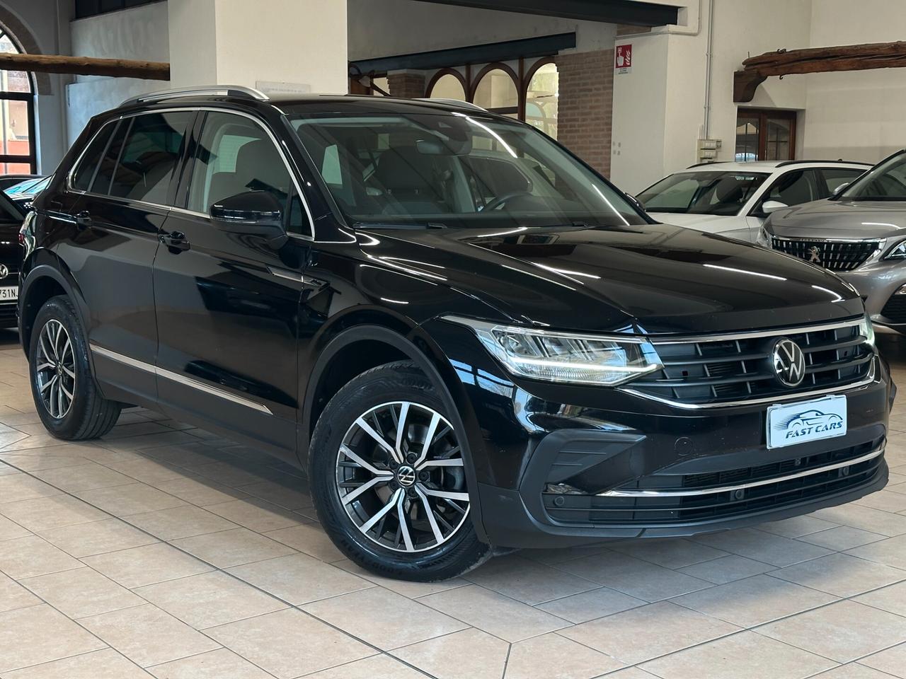 VOLKSWAGEN TIGUAN LIFE 2.0 TDI 122CV *CARPLAY*LUCI*ACC*