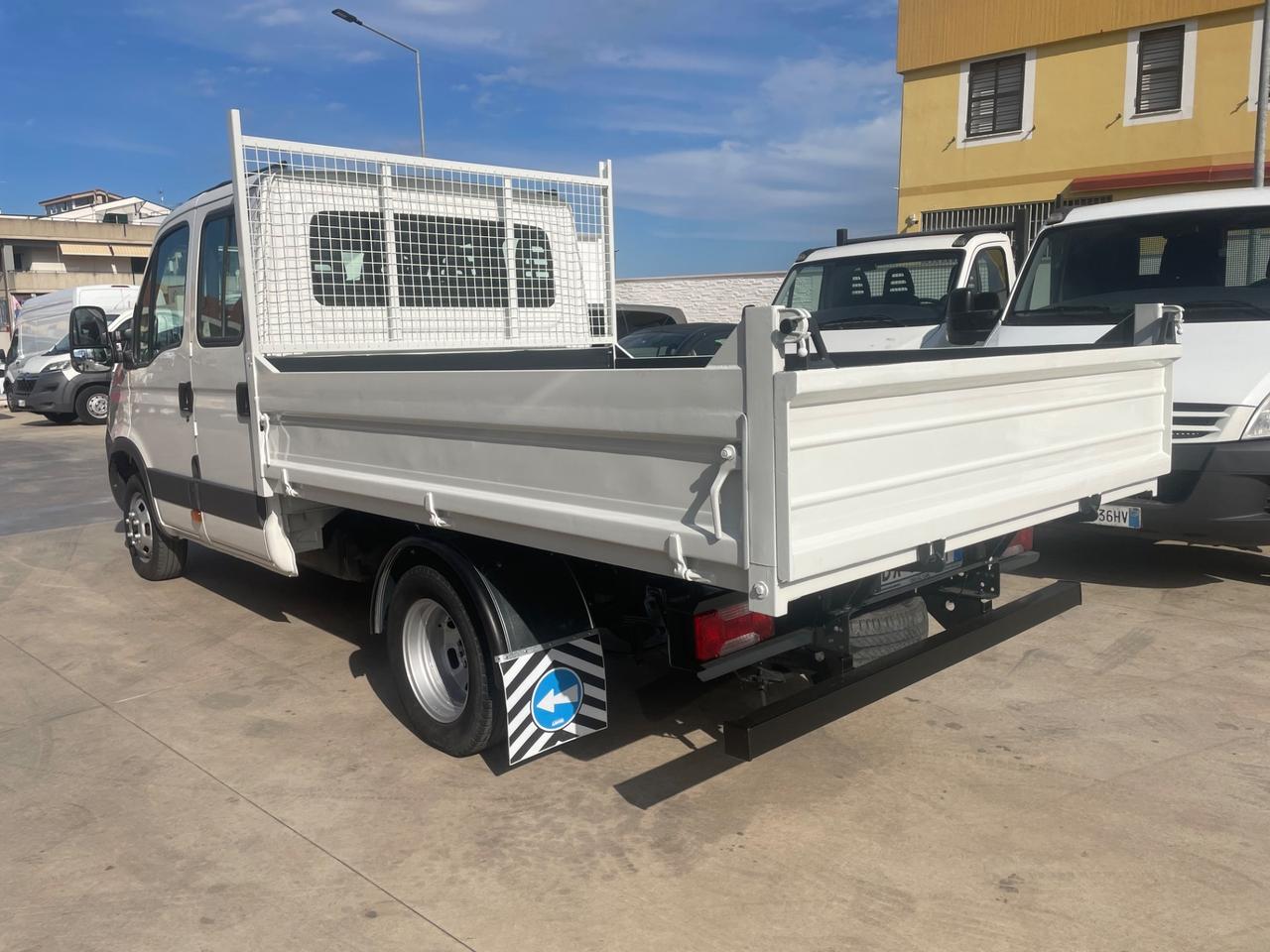 Iveco daily 35c12 7 posti cassone fisso
