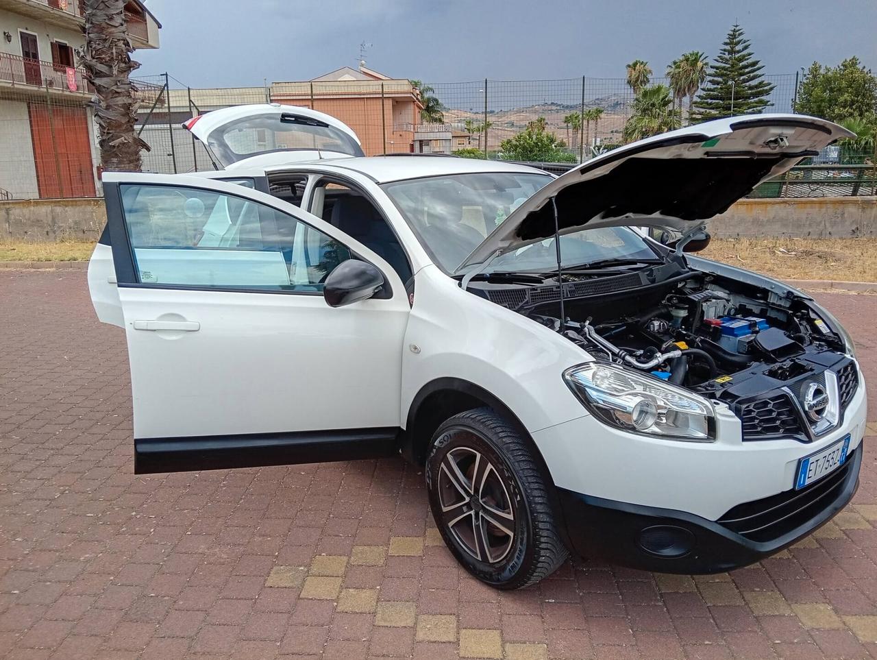 Nissan Qashqai 1.5 dCi DPF Tekna