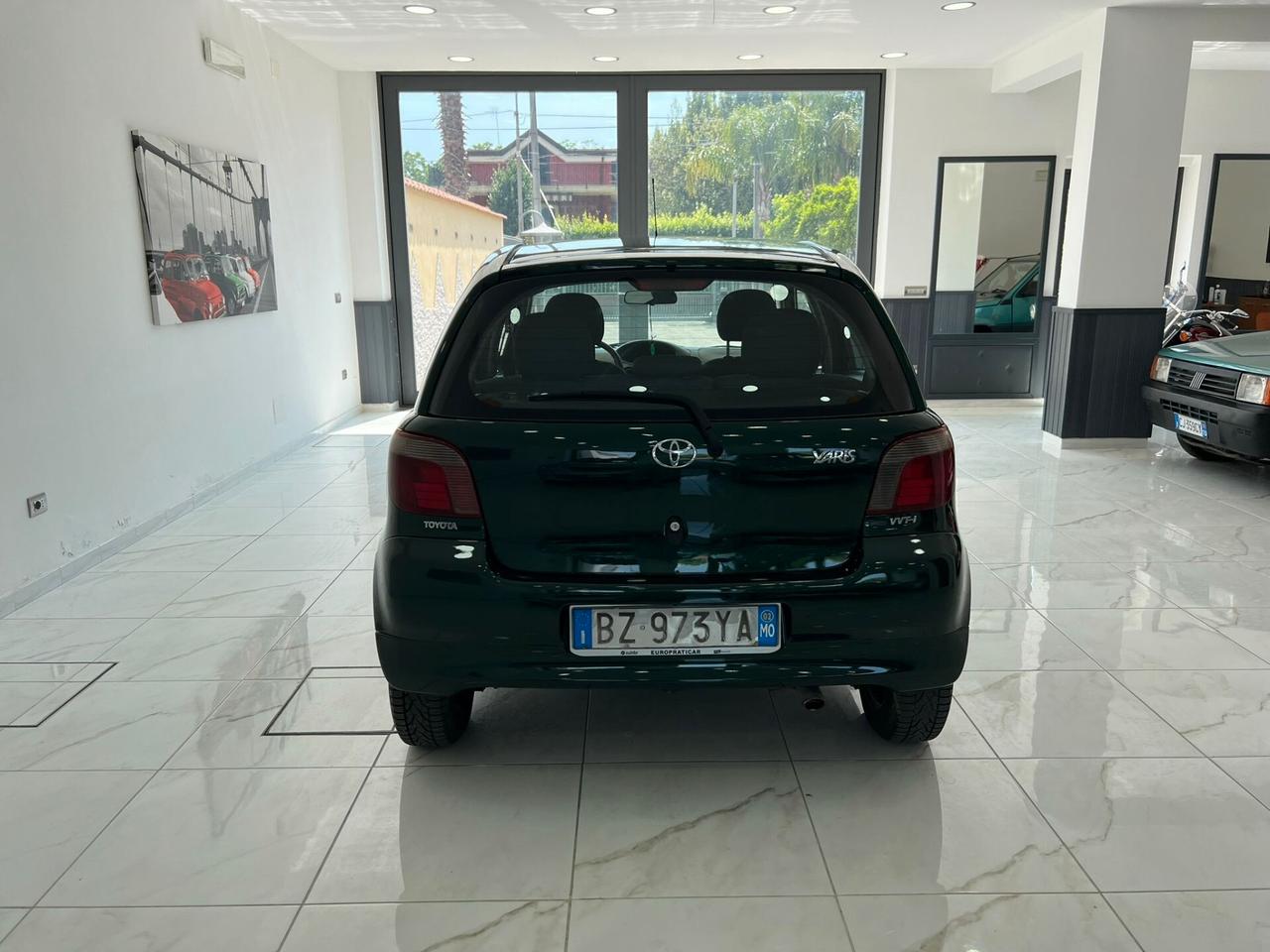 Toyota Yaris 1.3i 16V cat 5 porte Luna