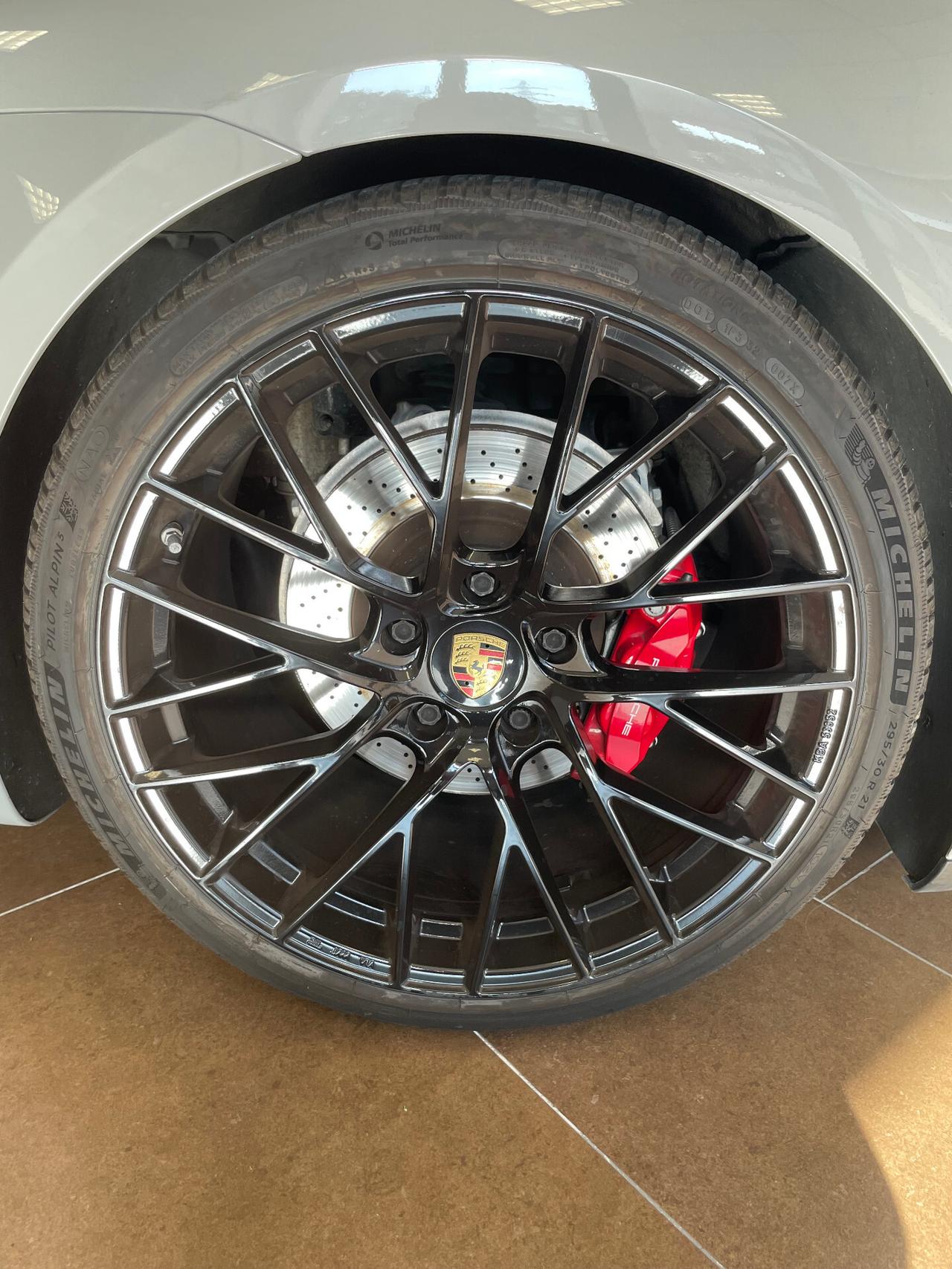Porsche 911 Carrera 4S