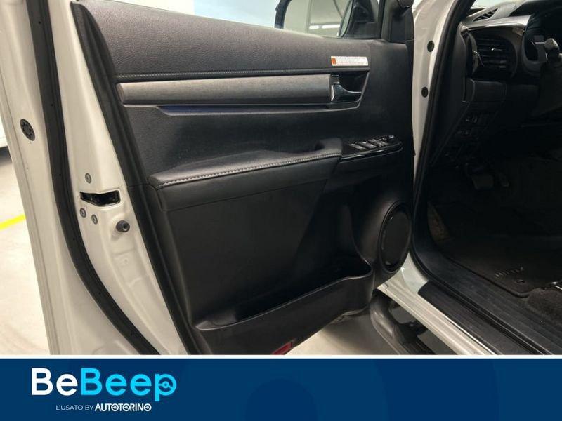 Toyota Hilux 2.8 D DOUBLE CAB INVINCIBLE 4WD AUTO