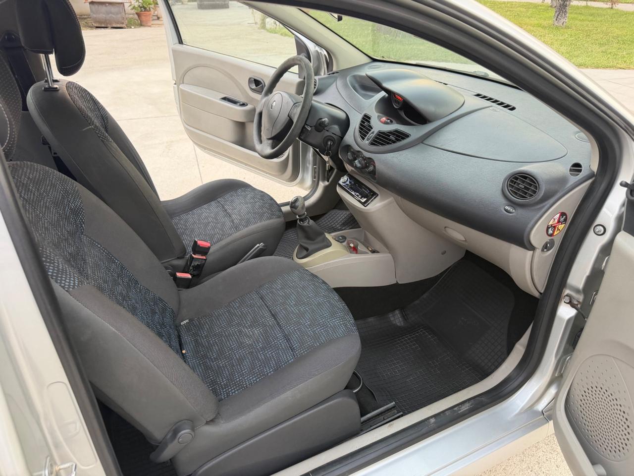 Renault Twingo 1.2 8V Dynamique