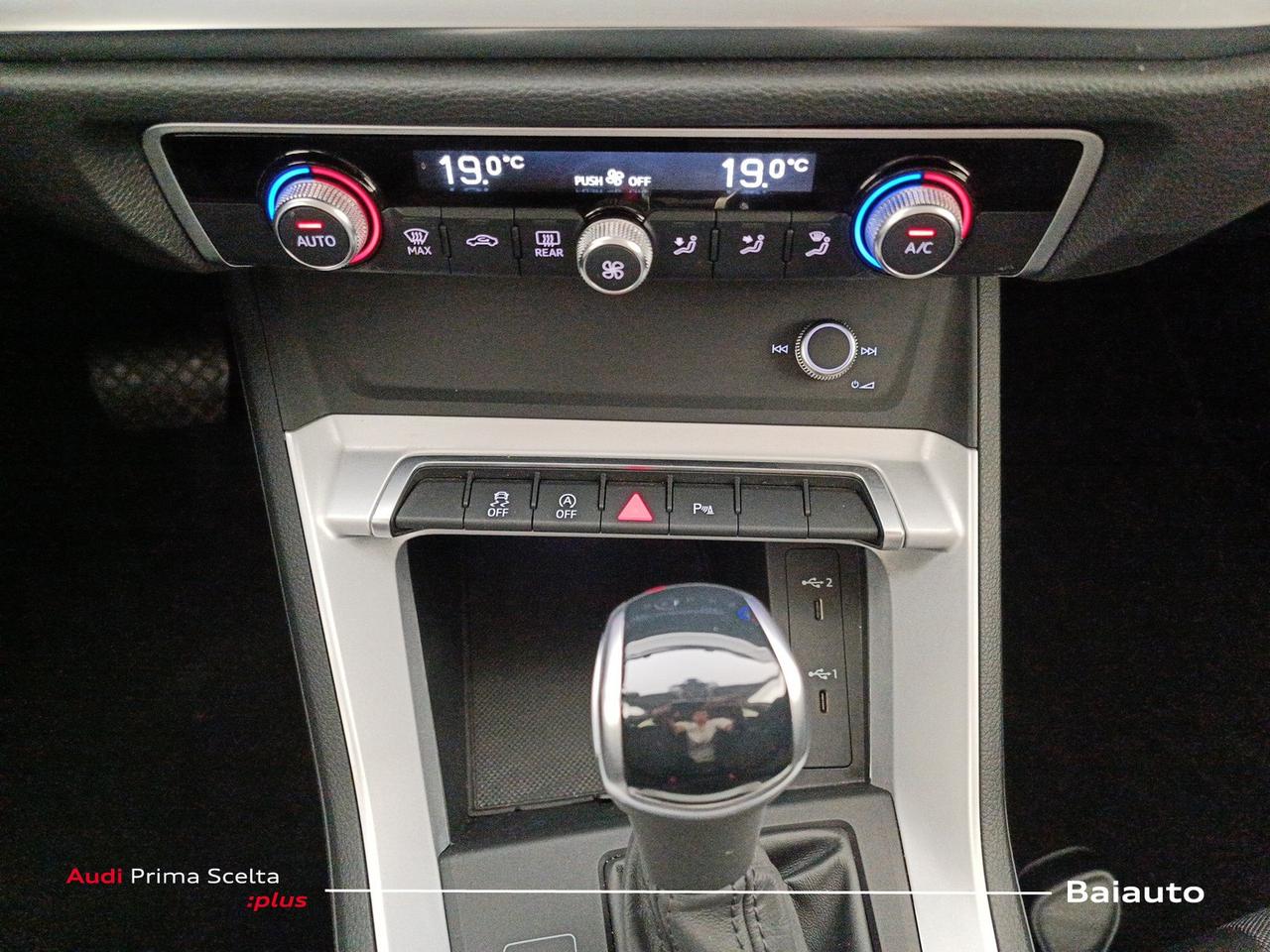 Audi Q3 35 2.0 tdi business advanced s tronic