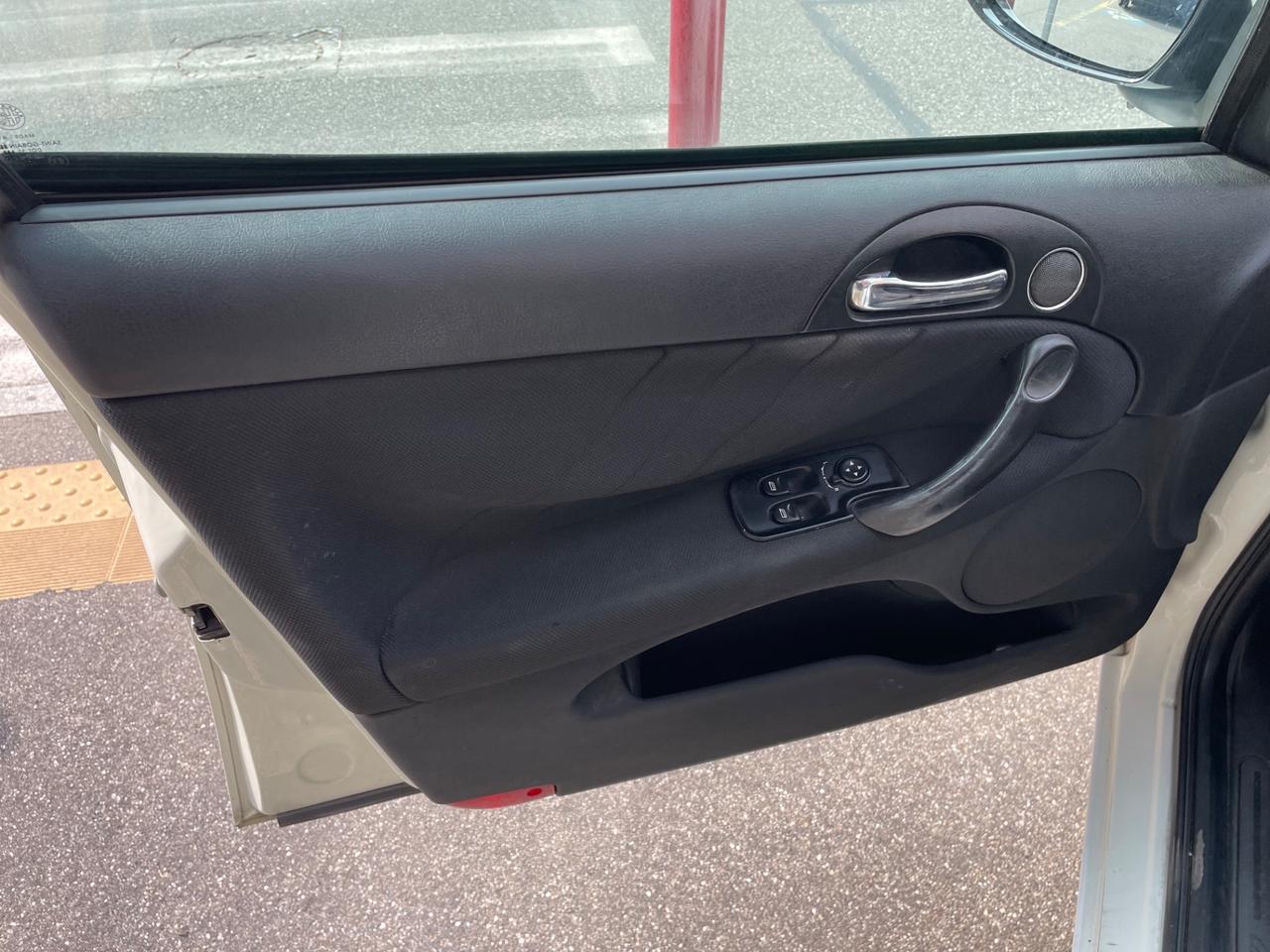 Alfa Romeo 147 1.9 JTD/TAGLIANDI/GARANZIA