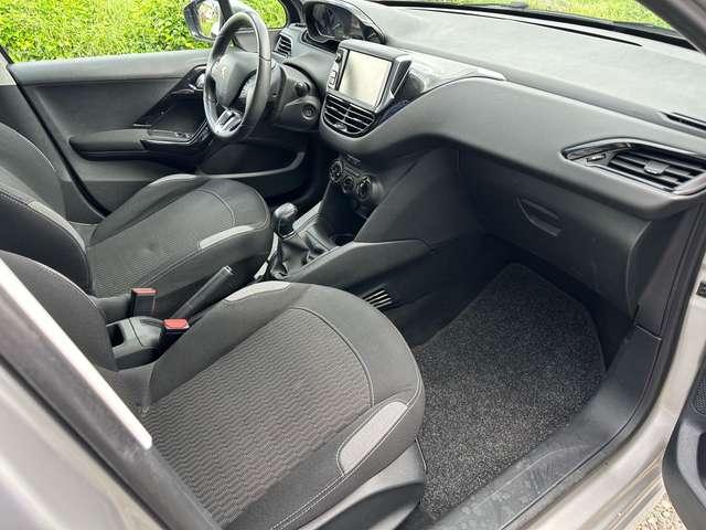 Peugeot 208 208 5p 1.2 puretech Allure 82cv * Neopatentati *