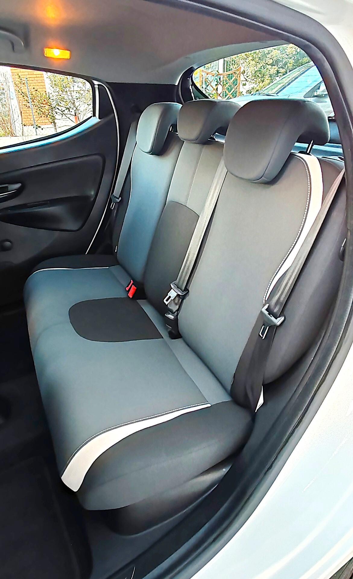 Lancia Ypsilon 1.2 69 CV 5 porte GPL Ecochic Gold