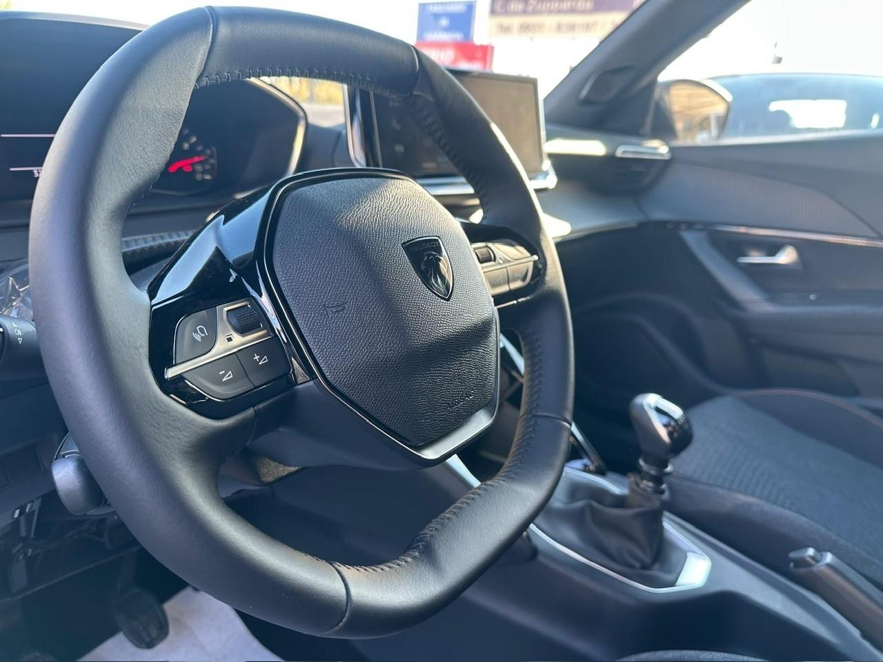 Peugeot 2008 Style 1.2 100cv