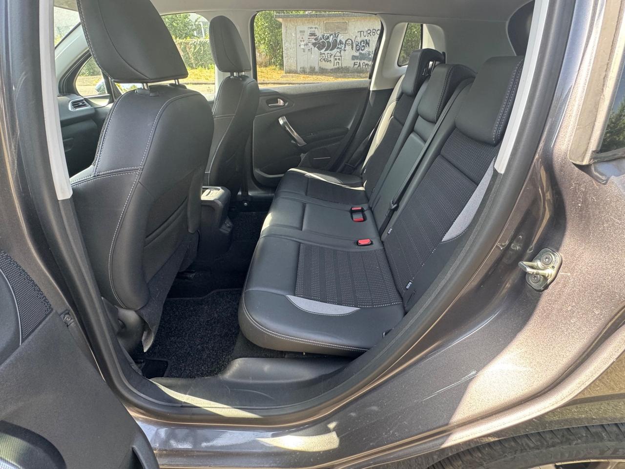 Peugeot 2008 PureTech 82 Allure