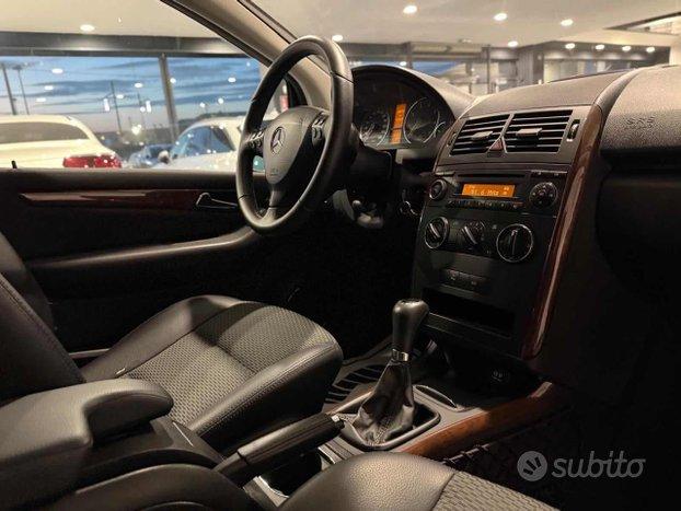MERCEDES-BENZ A 180 BlueEFFICIENCY Style