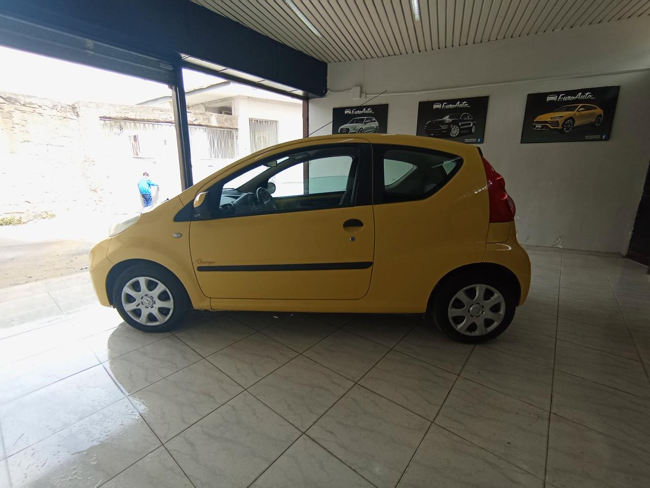 Peugeot 107 1.0 benzina 2009 CON GARANZIA