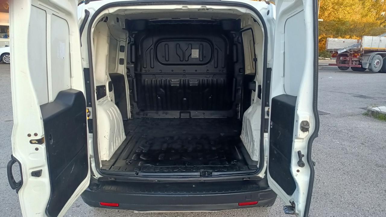 Fiat Doblò 1.4 T-Jet Natural Power