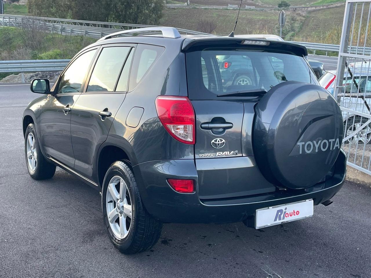 Toyota RAV 4 RAV4 2.2 D-4D 136 CV Sol