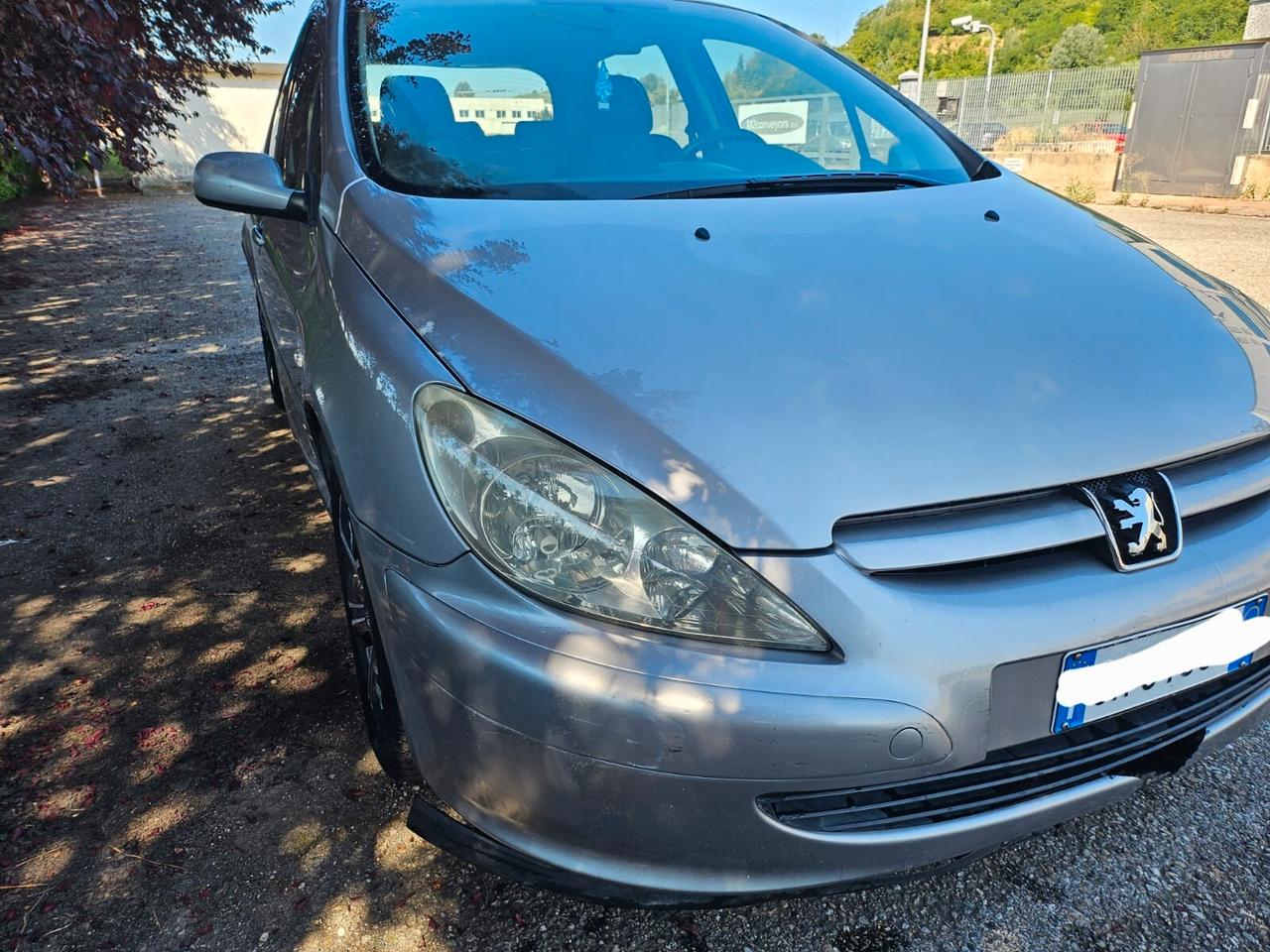 Peugeot 307 2.0 HDi 5p. XR