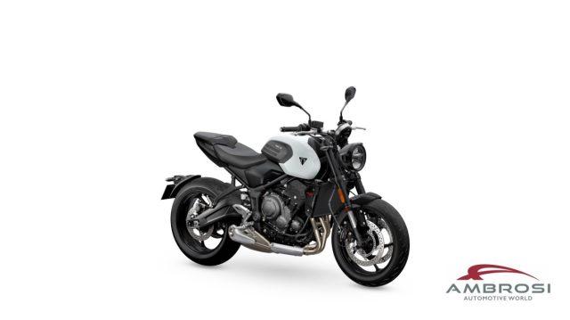 TRIUMPH Trident 660