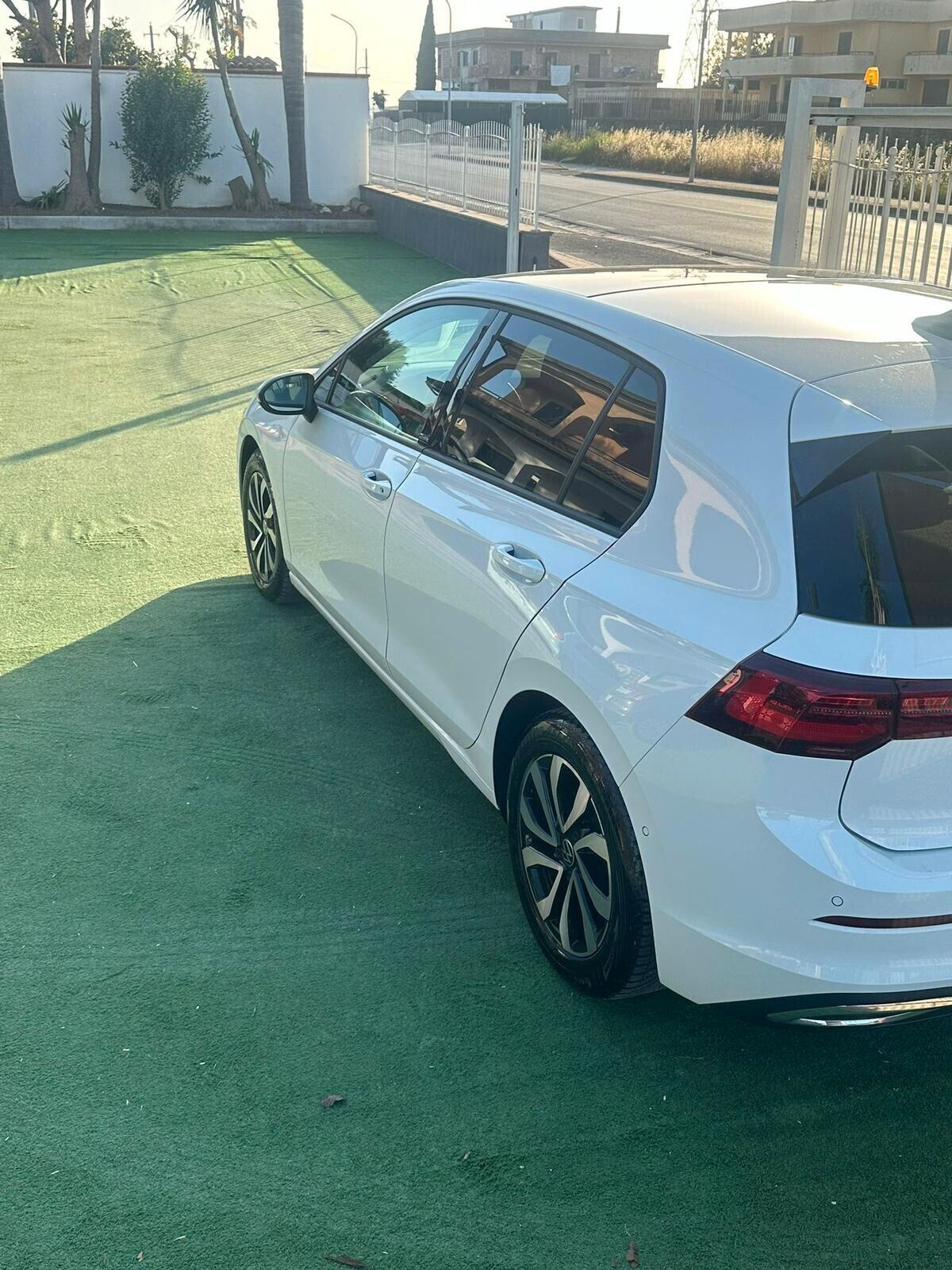 Volkswagen Golf 2.0 TDI SCR Style