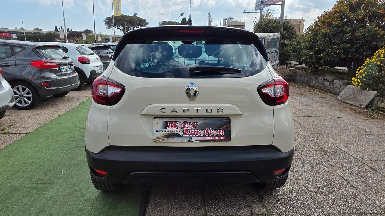 Renault Captur dCi 8V 90 CV EDC Business