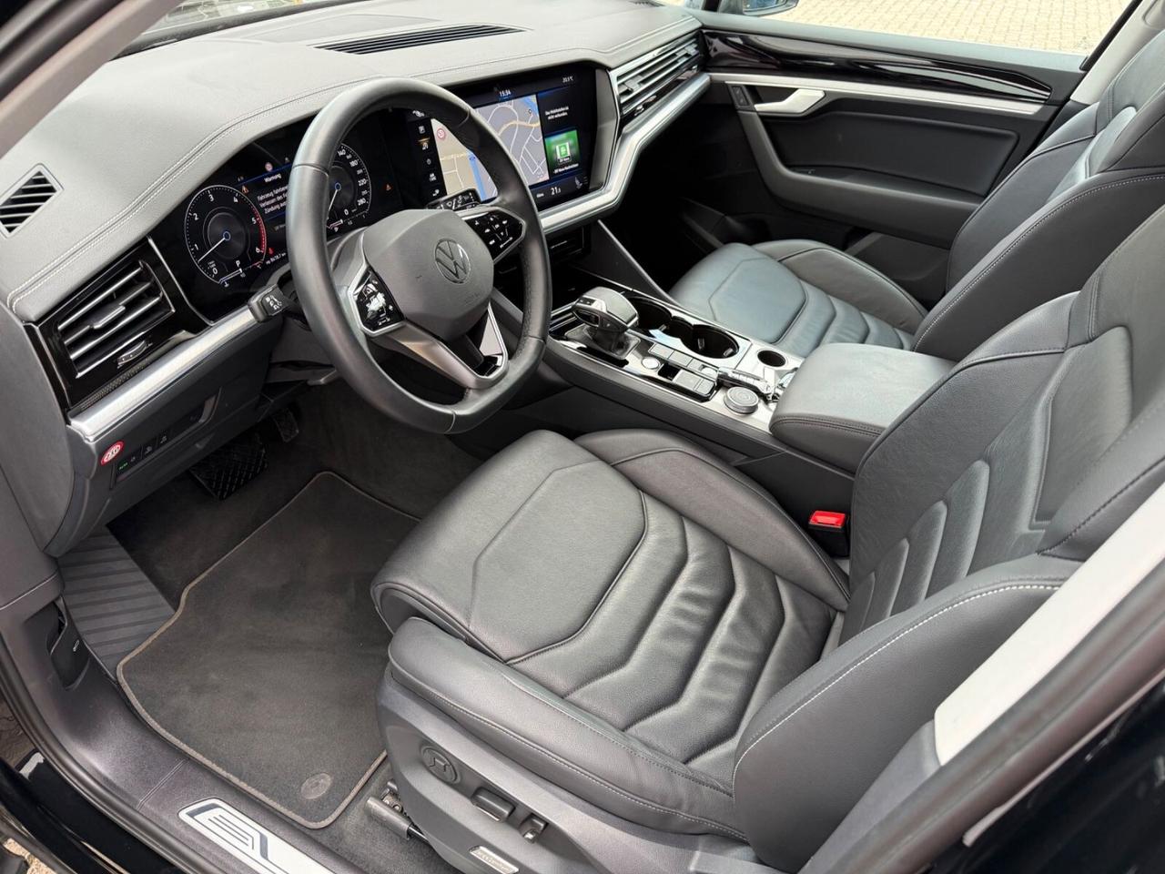 Volkswagen Touareg 3.0 TDI Elegance Navi*Matrix*Dynaudio*
