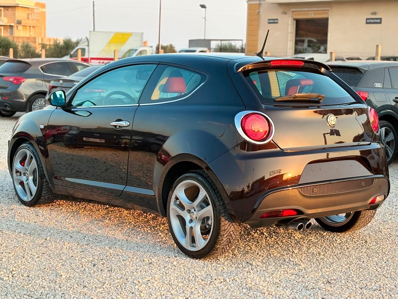 Alfa Romeo MiTo 1.4 T 155 CV Distinctive Premium Pack