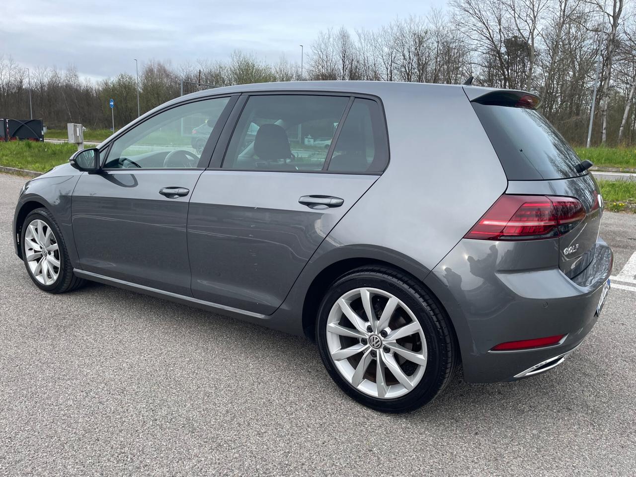 Volkswagen Golf 2.0 TDI 5p.*Virtual*Nepatentati*Navi*