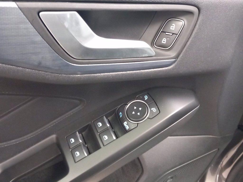 FORD Focus 1.0 ecoboost business co-pilot s&s 125cv auto del 2019