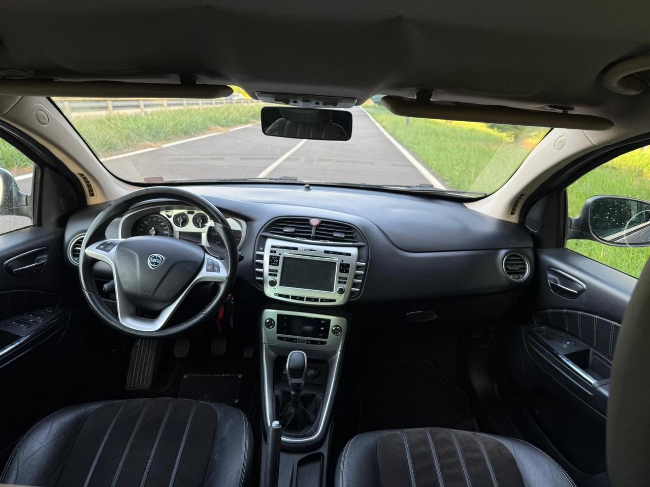 Lancia Delta 1.6 MJT DPF Platino