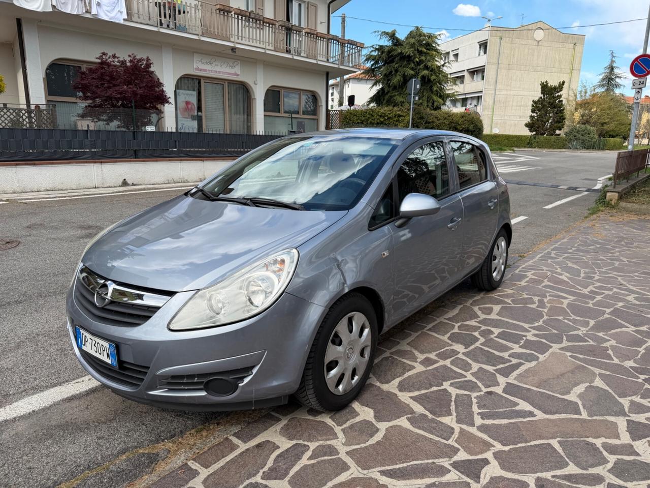 Opel Corsa 1.2 5 porte Enjoy