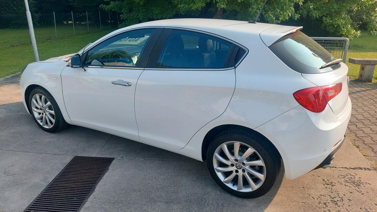 Alfa Romeo Giulietta 1.6 JTD 120 CV - Super - Cambio Automatico