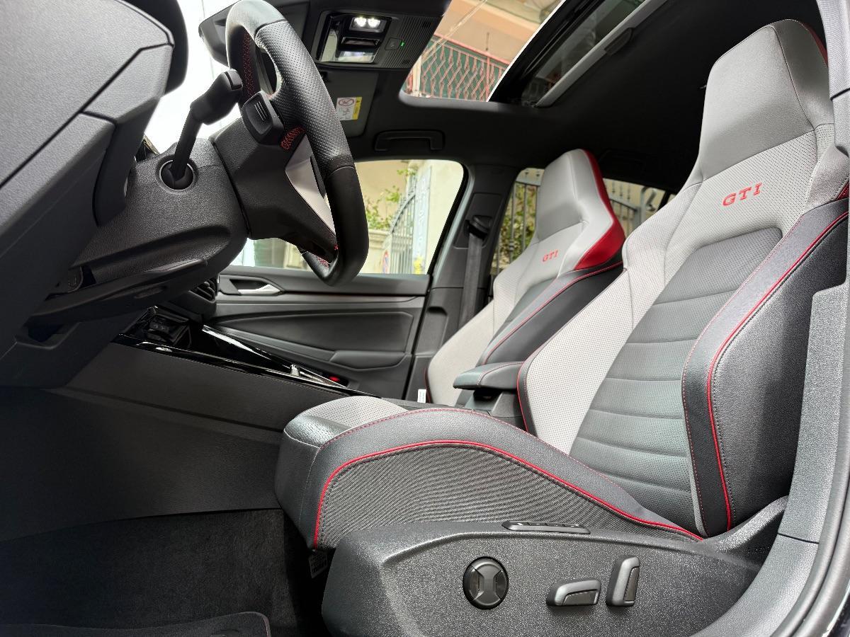 Volkswagen Golf 8 GTI 2.0 TSI 245 CV