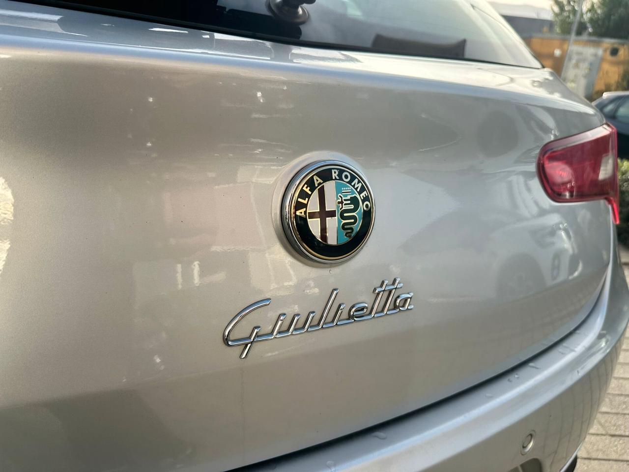 Alfa Romeo Giulietta 2.0 JTDm-2 140 CV Distinctive