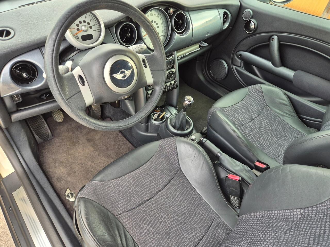Mini 1.6 16V One neopatentati