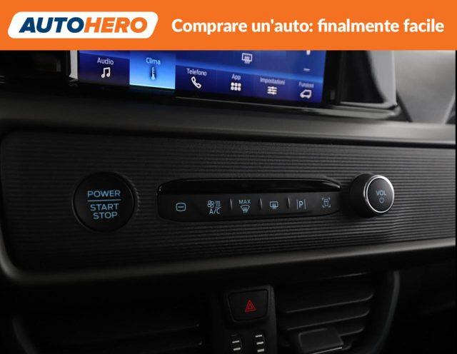 FORD Tourneo Courier 1.0 EcoBoost Titanium