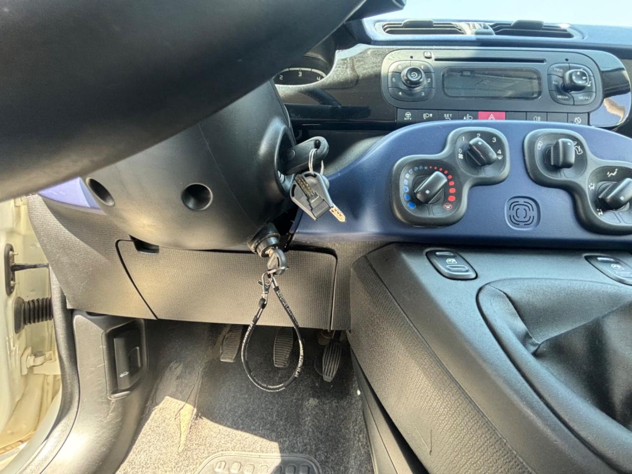 Fiat Panda 1.3 MJT con gancio traino