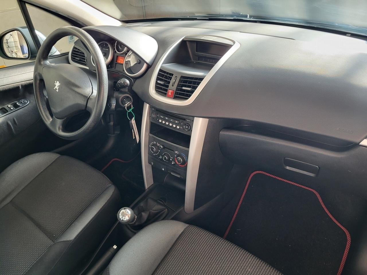 Peugeot 207 Plus 1.4 8V 75CV 5p. ECO GPL