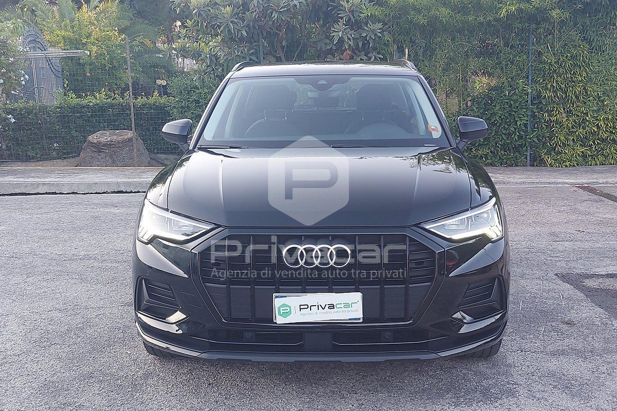 AUDI Q3 35 TDI S tronic Business Advanced