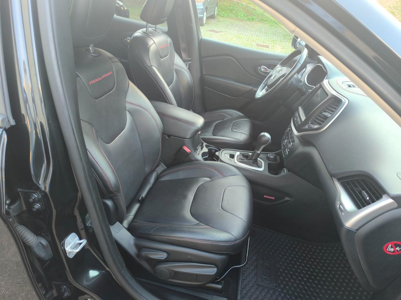 Jeep Cherokee 3.2 V6 Pentastar 4WD Active Drive Lock Trailhawk