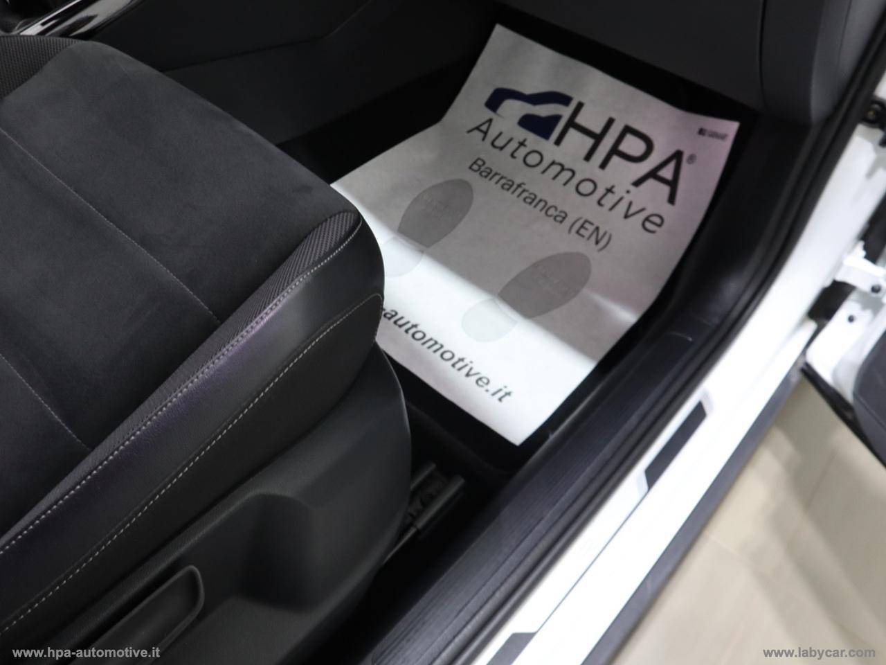 VOLKSWAGEN T-Roc 2.0TDI R-LINE NAVI LED PELLE MATRIX
