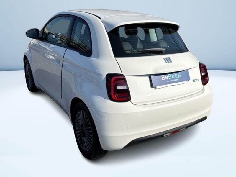 FIAT 500 500e 500E 3+1 42 KWH ICON +