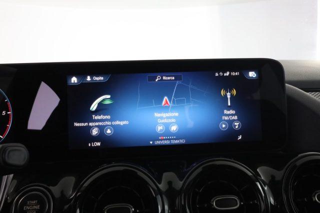 MERCEDES-BENZ CLA sse GLA GLA 180 d Automatic Business