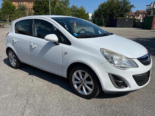 OPEL Corsa 1.3 CDTI 95CV Motore batte neopatentati