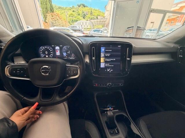 VOLVO XC40 T3 GEARTRONIC BUSINESS PLUS
