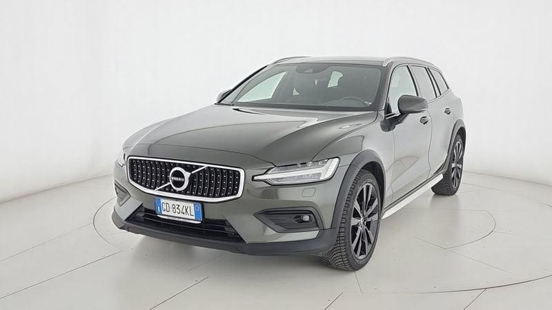 Volvo V60 Cross Country B4 (d) AWD Geartronic Business Pro