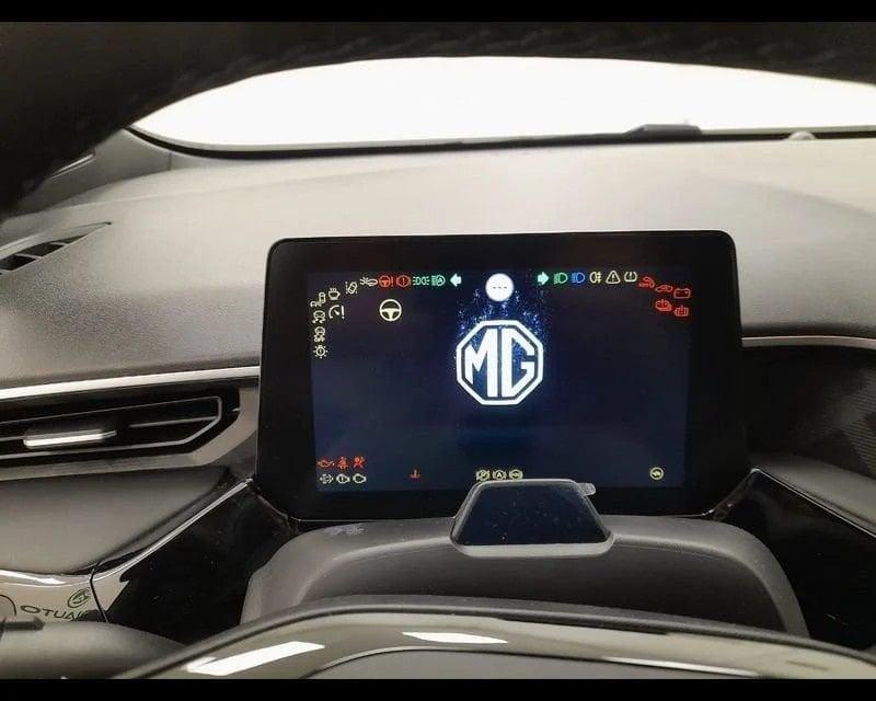 MG MG3 HYBRID + LUX