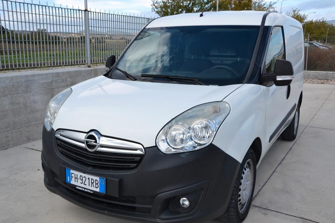 OPEL COMBO 1.4 ecoM Turbo 120 '17