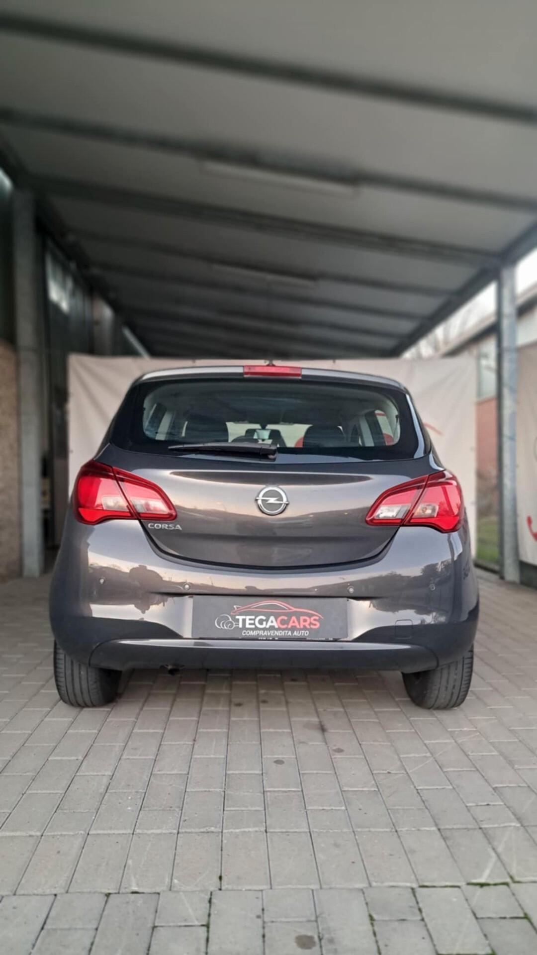 Opel Corsa 1.2 5 porte