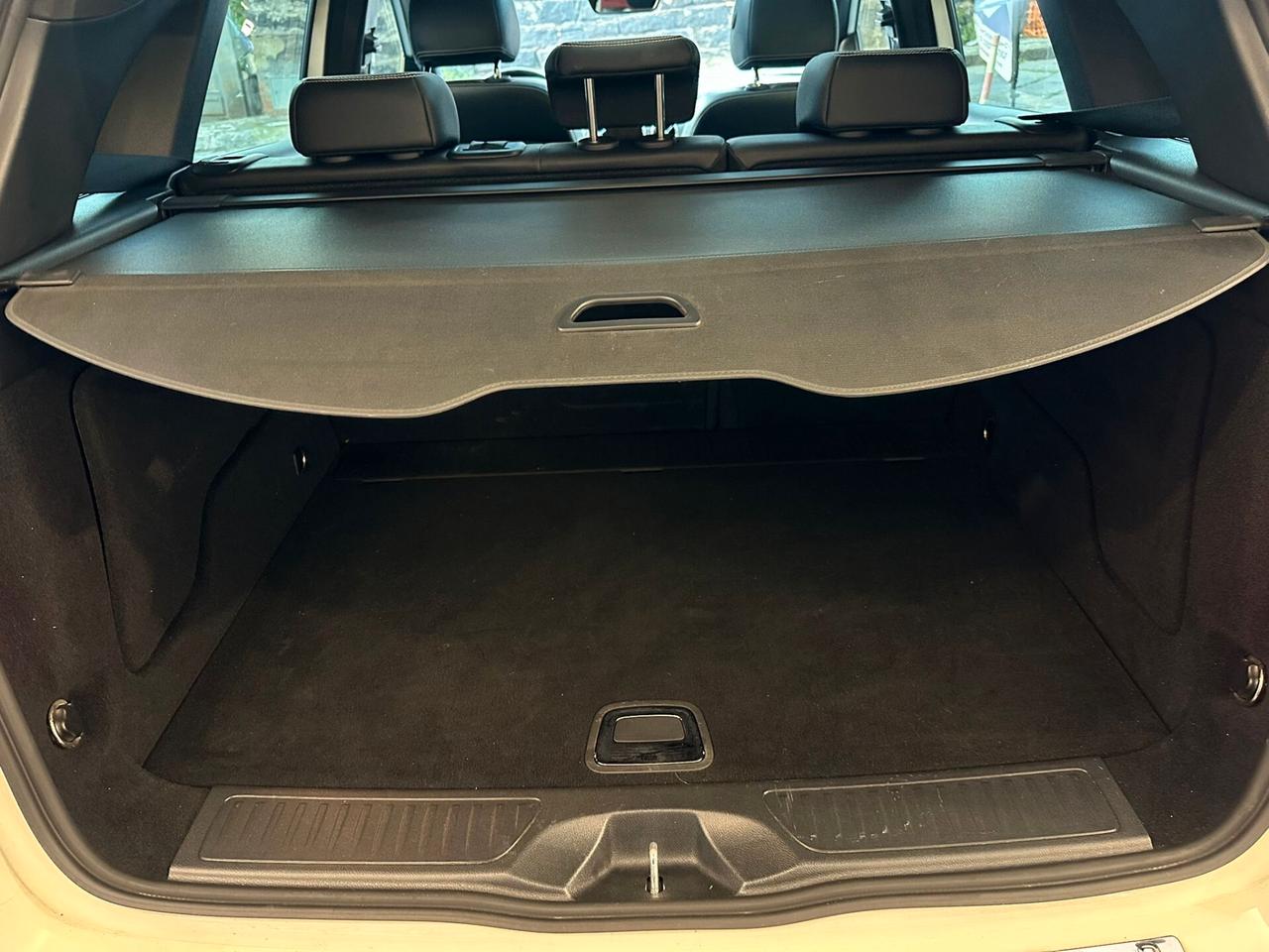 Ford Kuga 2.0 TDCI 140 CV 4WD Powershift Titanium